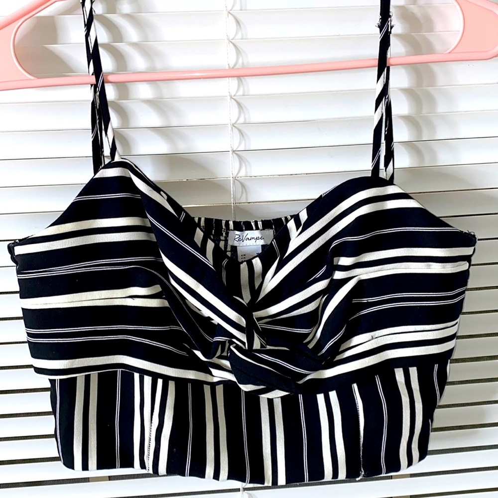 sweetheart neck line crop top